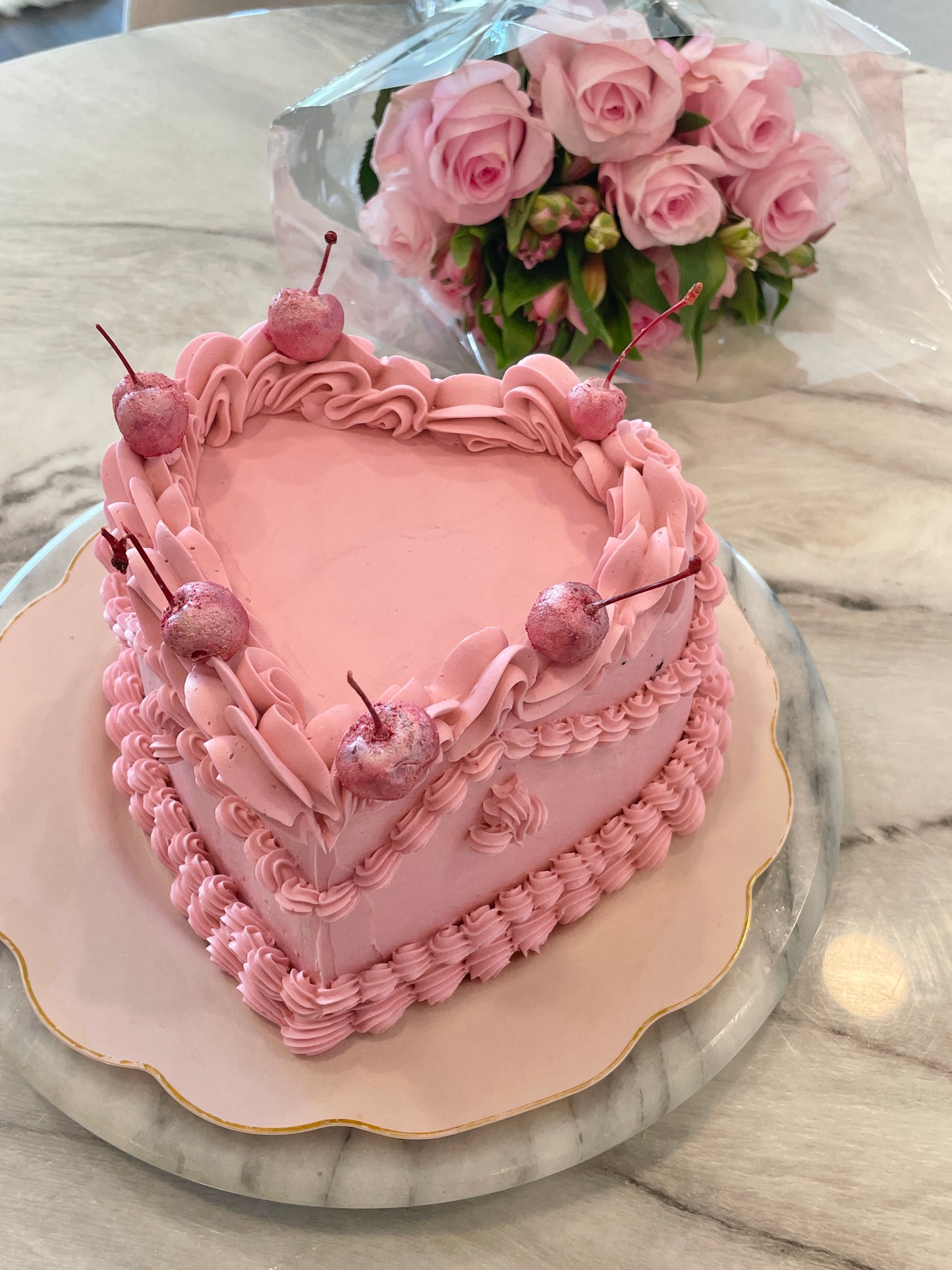 Vintage Luxe Cake - Two Tier Round / Heart