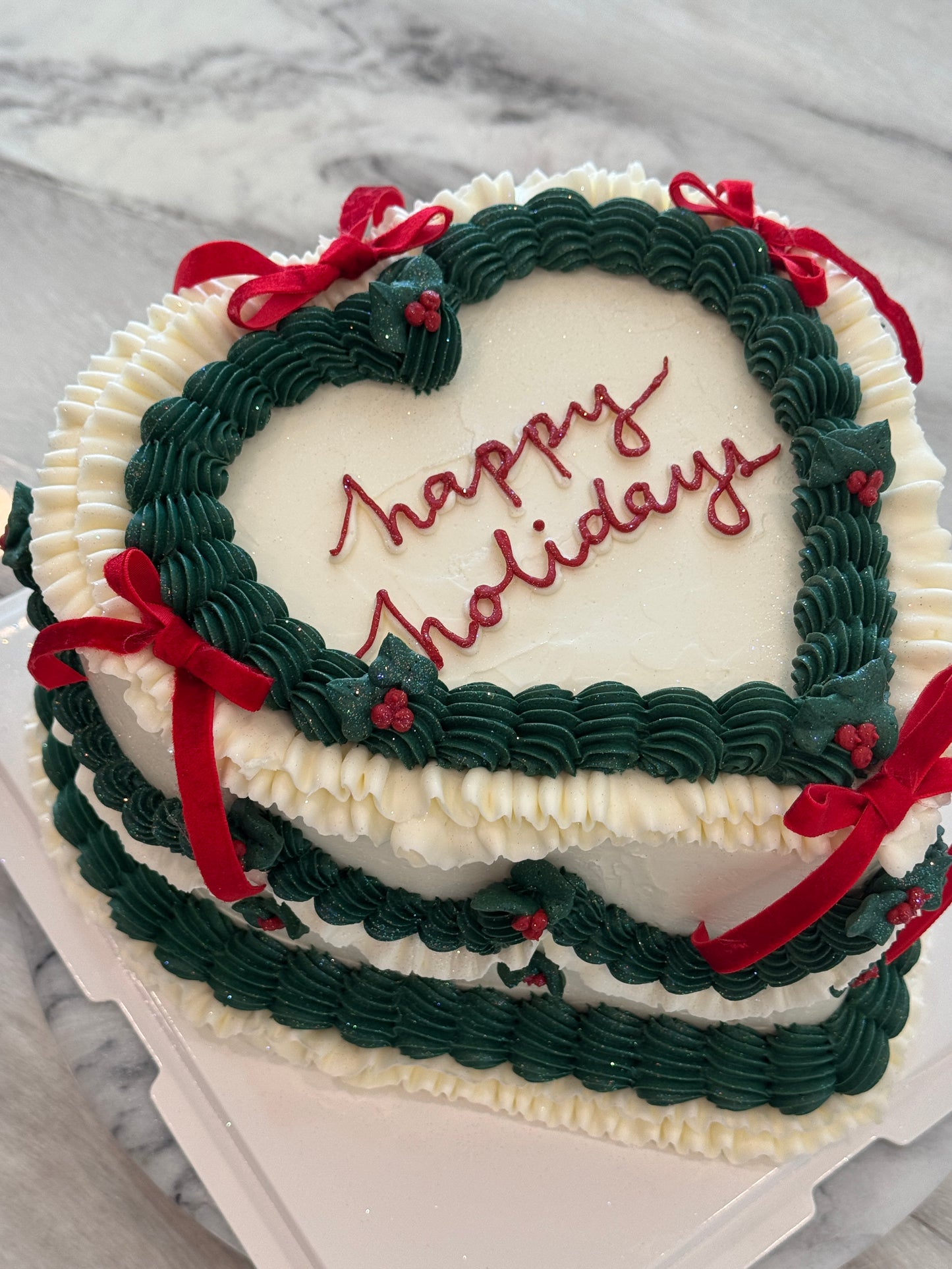 Holiday Vintage Luxe Cake - 8”