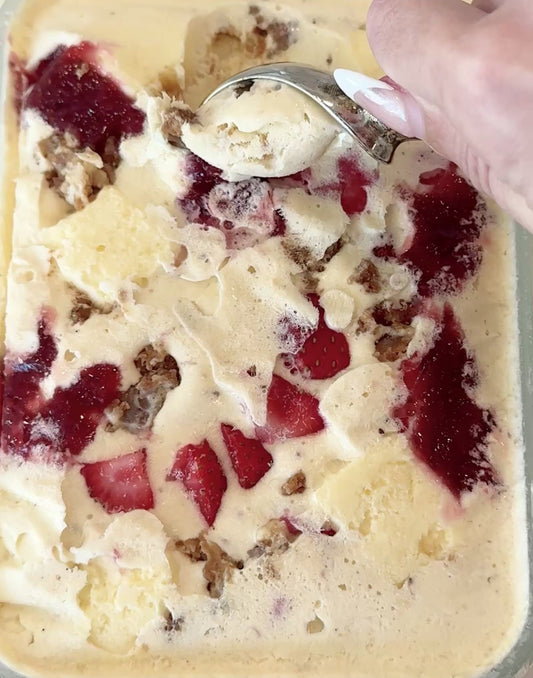 Strawberry Situationship - Strawberry Cheesecake CakeCream